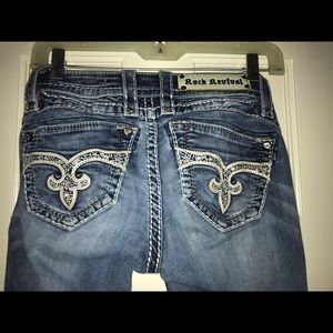 ROCK REVIVAL skinny jeans
